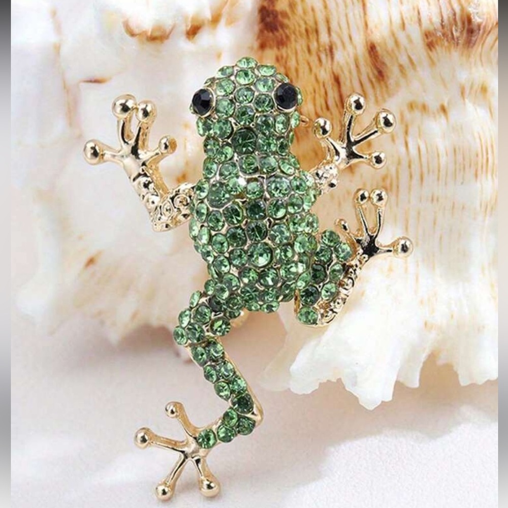 Green Crystal Frog Reptile Ornament